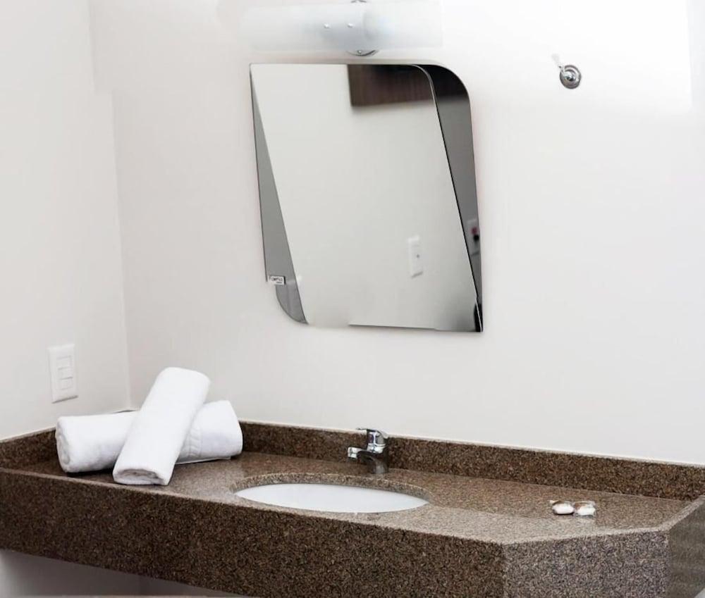 Hotel Dois H Joinville Eksteriør bilde